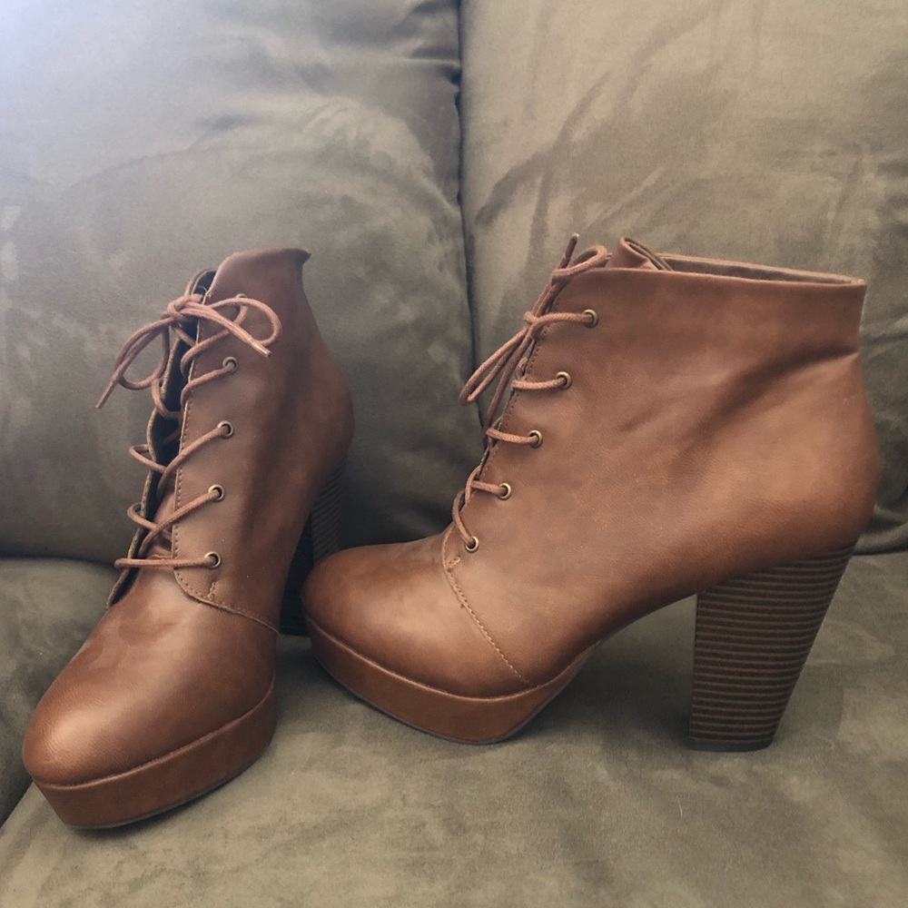 Brown lace up platform boots
